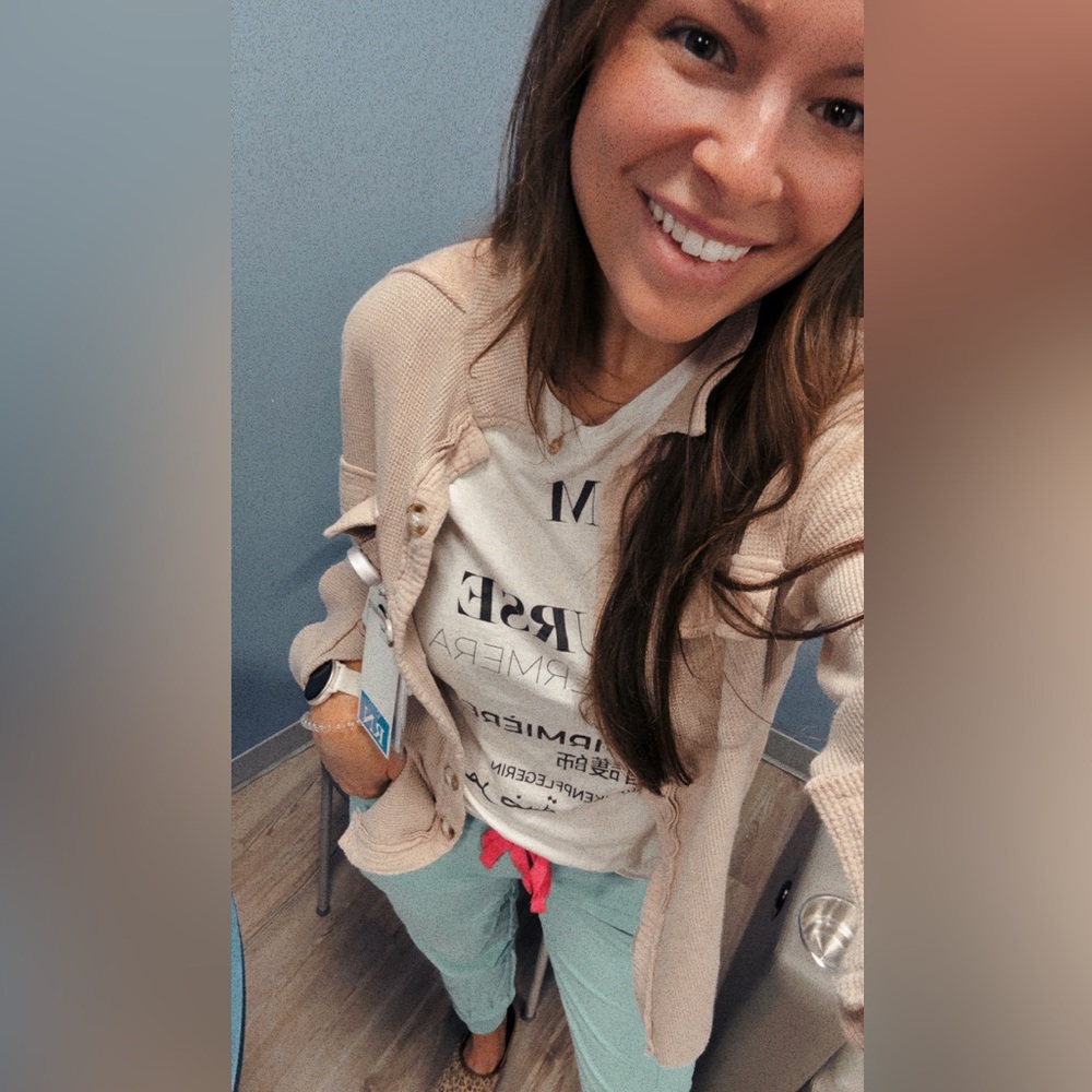 Meet your Posher, Danika!